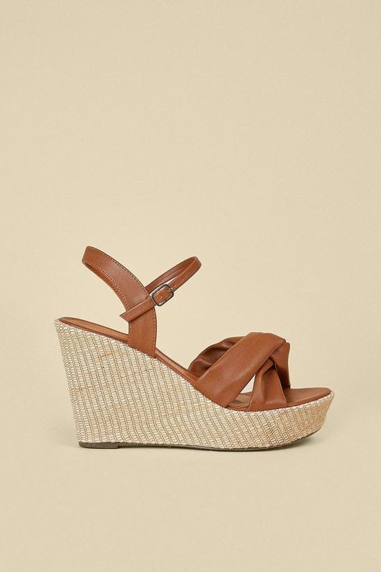 Oasis Knot Detail High Wedge 1