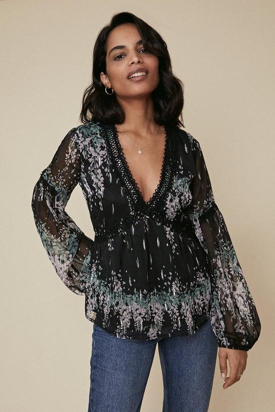 Oasis Floral Print Trimmed Long Sleeve Blouse 1