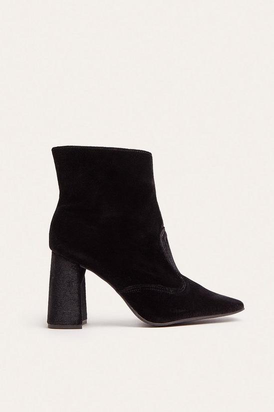 Oasis Heeled Square Toe Ankle Boot 1