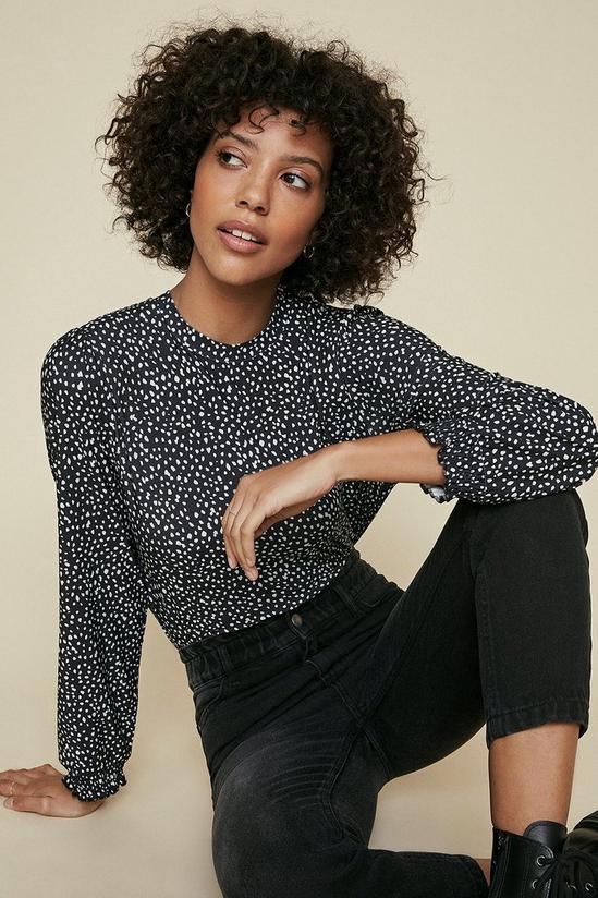 Oasis Printed Shirred Cuff Long Sleeve Top 1