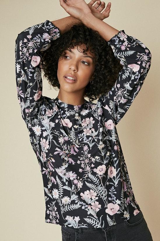 Oasis Floral Printed Shirred Cuff Long Sleeve Top 1
