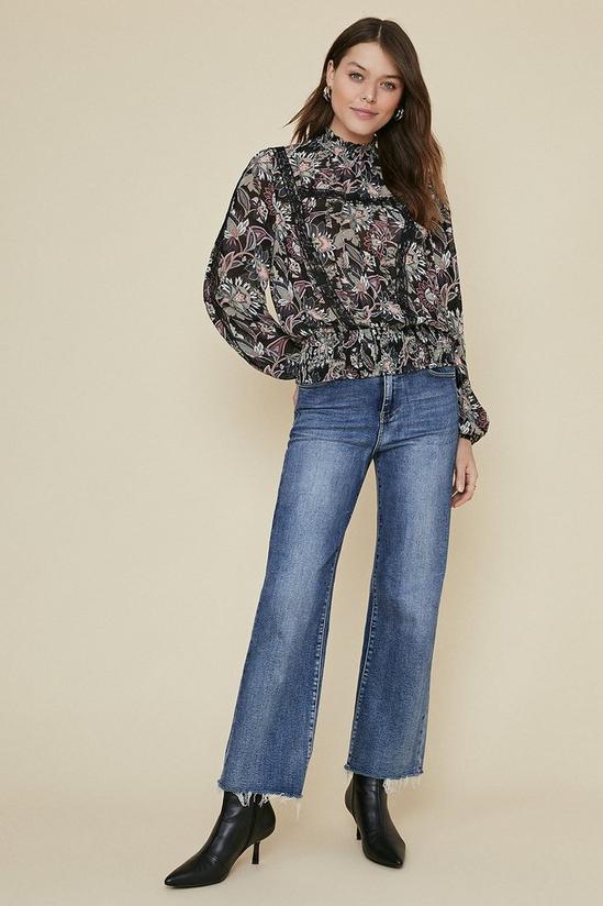 Oasis Trimmed Pintucked Floral Blouse 2