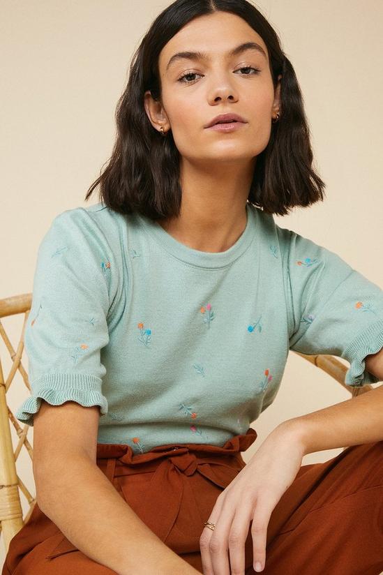 Oasis Ditsy Floral Embroidered Tee 4