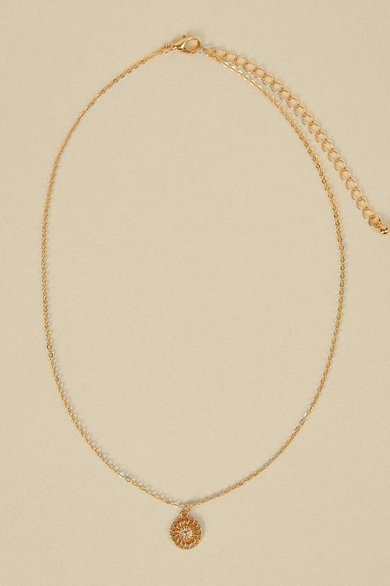 Oasis Ring Detail Necklace 1