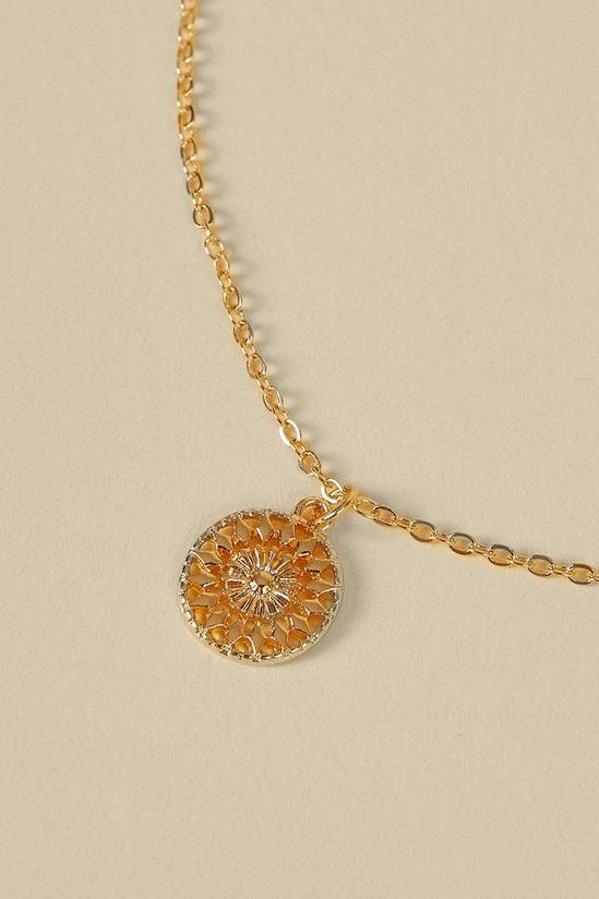 Oasis Ring Detail Necklace 2