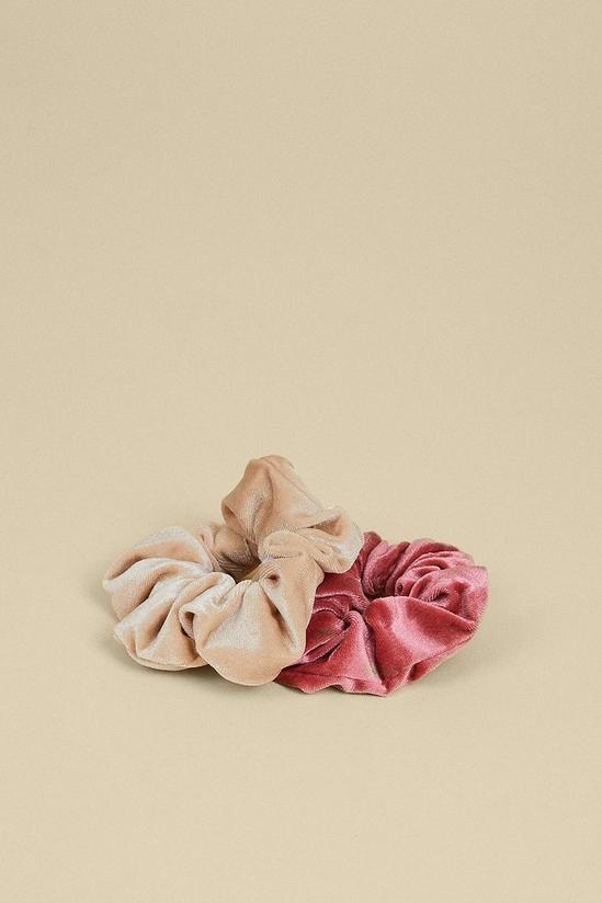 Oasis Pink And Cream Velvet 2 Pack Scrunchie Set 1