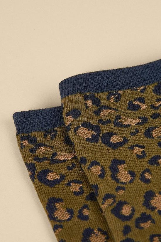 Oasis Contrast Animal Print Socks 2