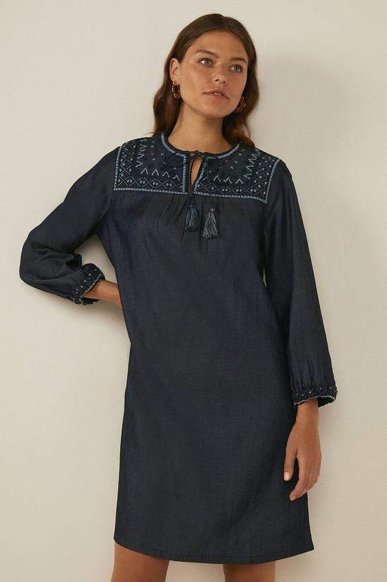 Oasis Embroidered Shift Dress 2