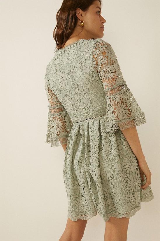 Oasis Insert Lace Trim Fluted Sleeve Dress 3
