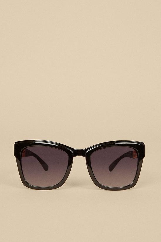 Oasis Oversized Metal Trim Arm Detail Sunglasses 1