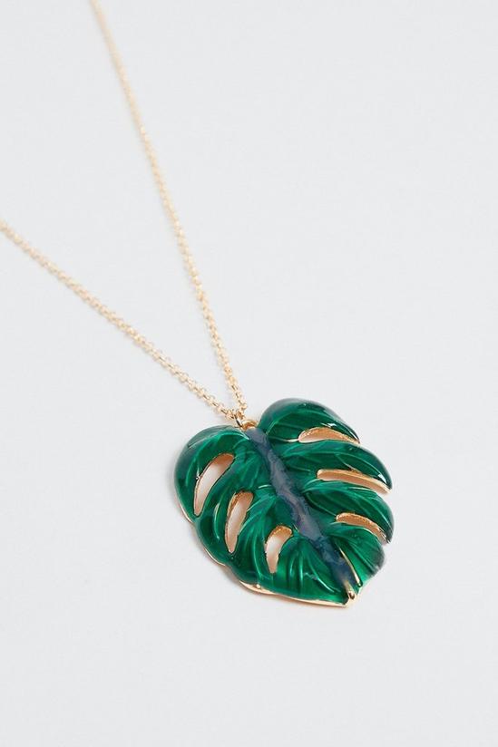 Oasis Resin Palm Leaf Necklace 2