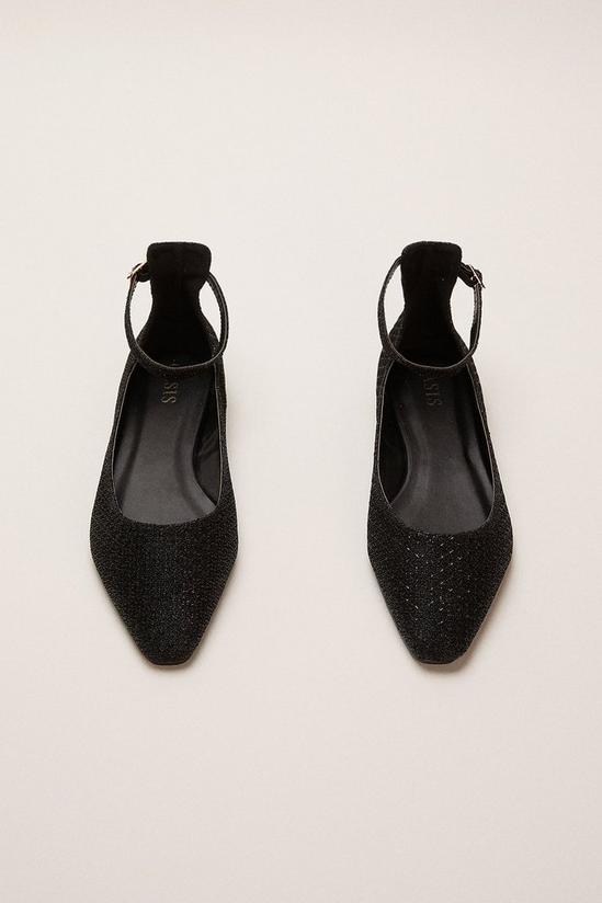 Oasis Sparkle Pointed Flat 1