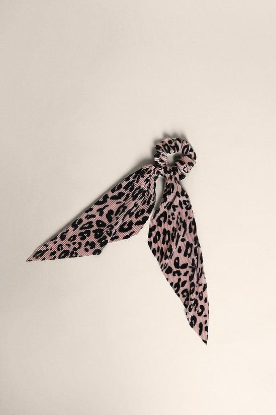 Oasis Leopard Print Crinkle Long Tie Scrunchie 1