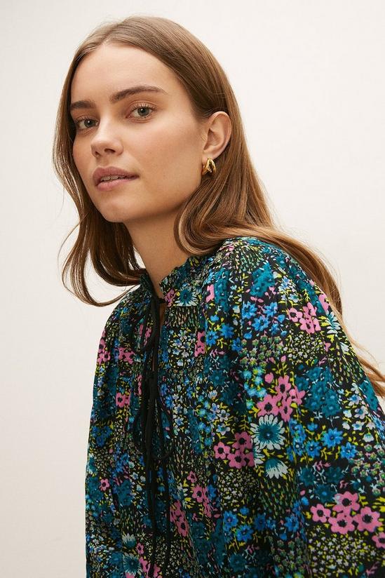 Oasis Cluster Floral Pintuck Tie Detail Blouse 1