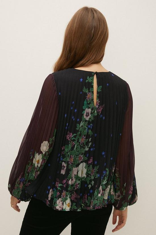 Oasis RHS All Over Pleated Floral Blouse 3