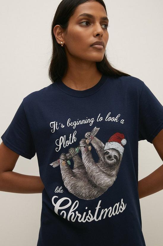 Oasis Sloth Christmas T-shirt 1