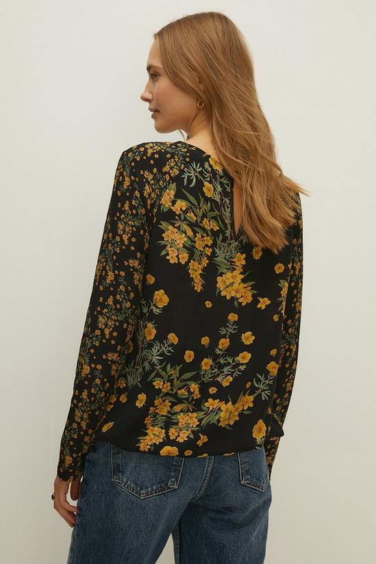 Oasis Botanist Floral Mixed Scale Top 3