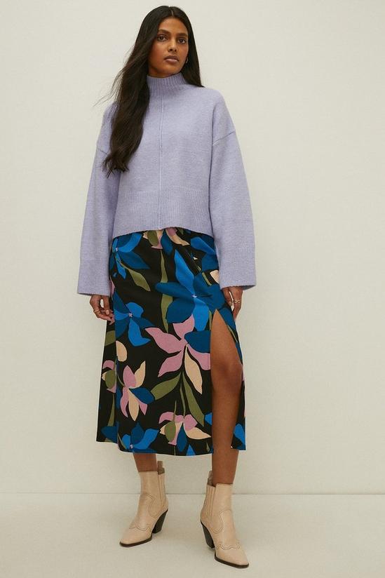 Oasis Floral Crinkle Jersey Printed Midi Skirt 1
