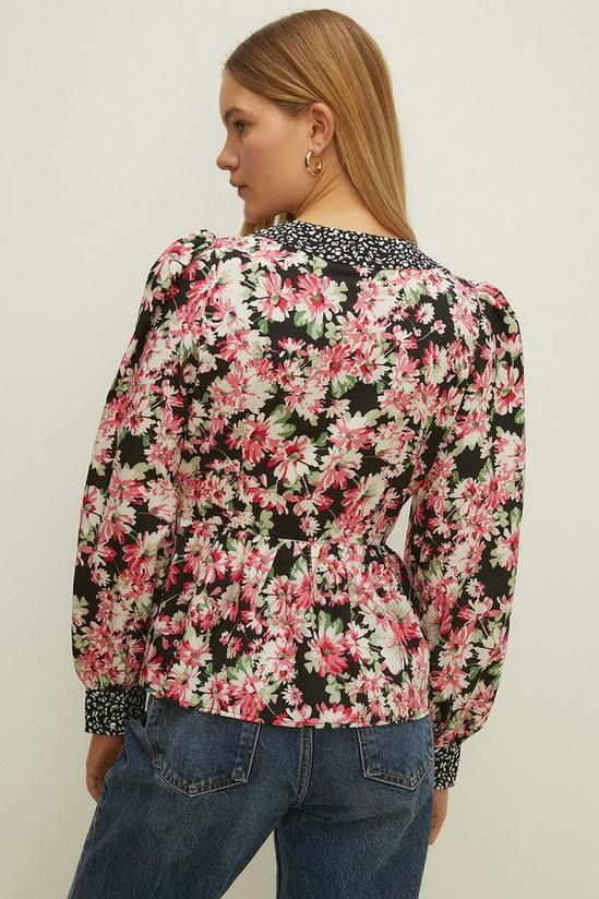Oasis Mixed Floral Animal V Neck Top 3