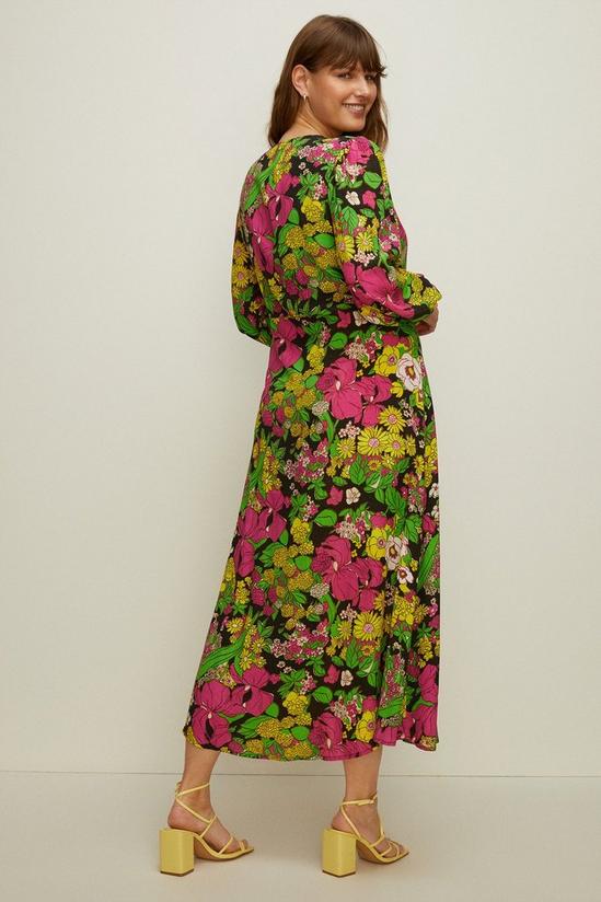 Oasis Plus Size Tiered Hem Colourful Floral Midi Dress 3