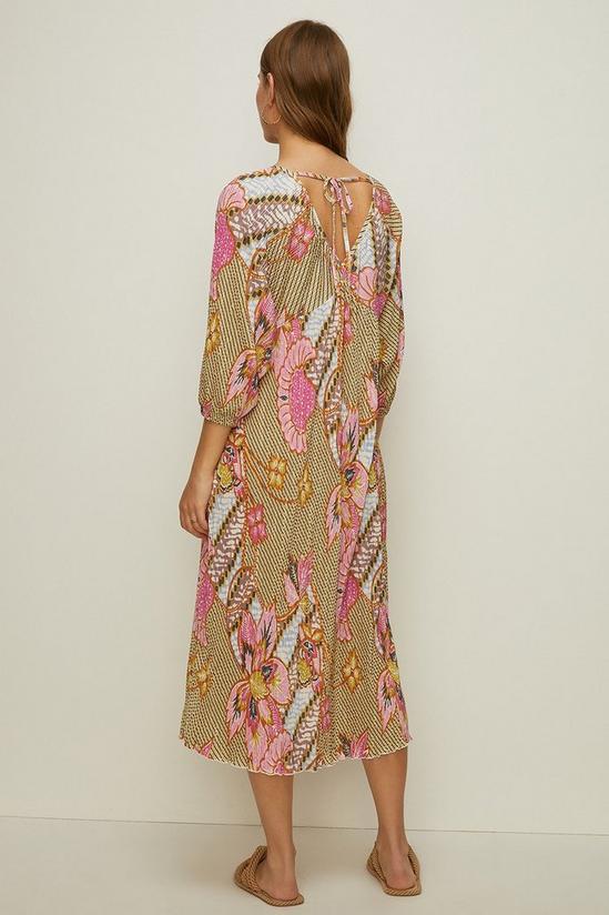 Oasis Floral Printed Plisse Midi Dress 3