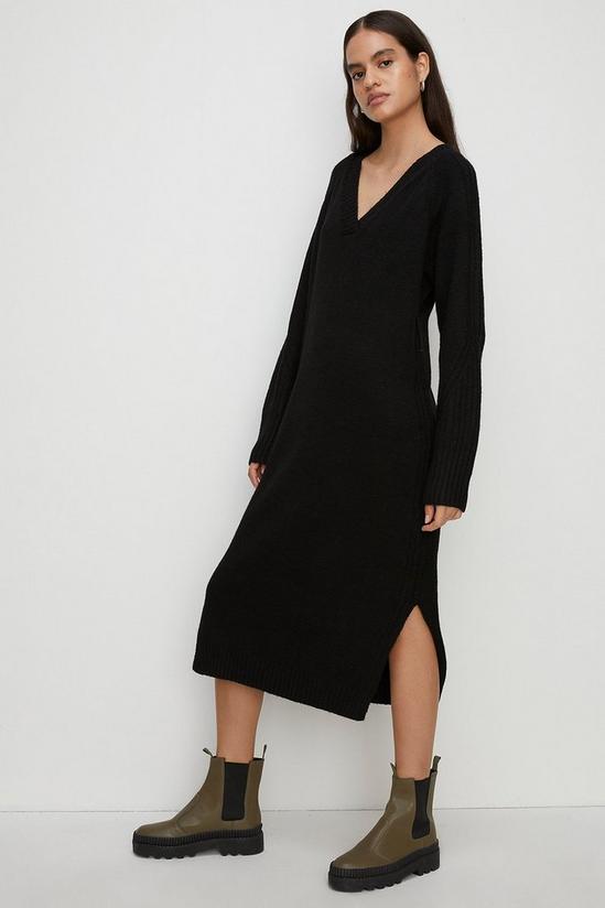 Oasis Petite Cosy V Neck Knitted Midi Dress 1