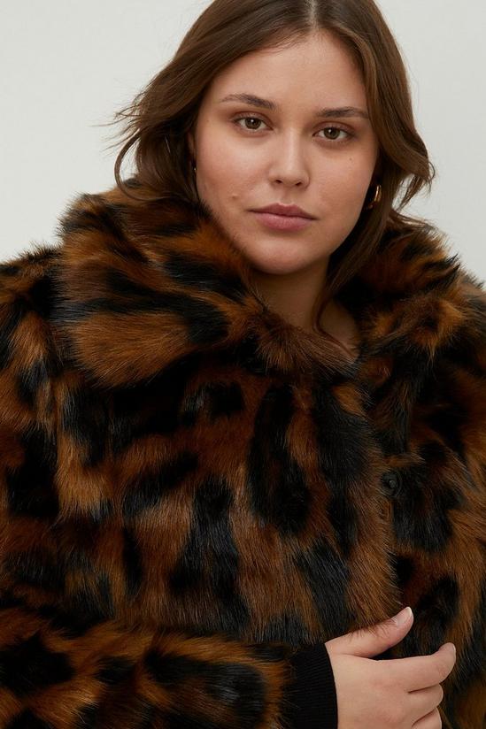Oasis Plus Size Collared Animal Faux Fur Coat 2