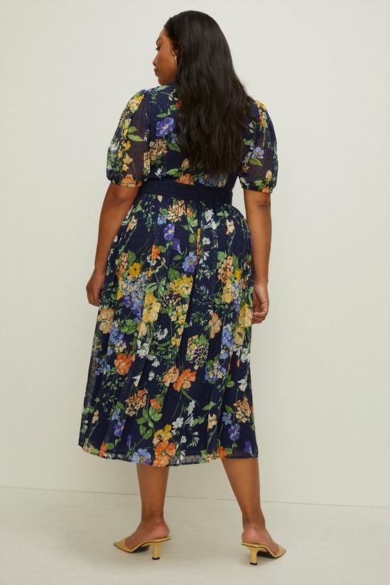 Oasis Plus Size Floral Dobby Lace V Neck Midi Dress 3