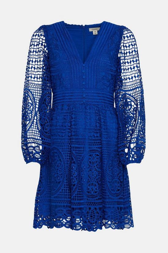 Oasis Petite Premium Lace V Neck Maxi Dress 5