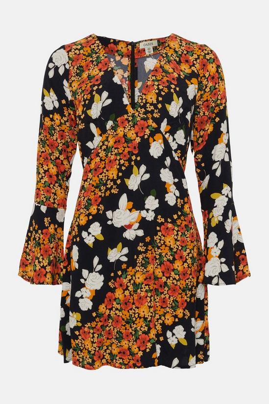 Oasis Diagonal Floral Ruffle Sleeve Tea Dress 4