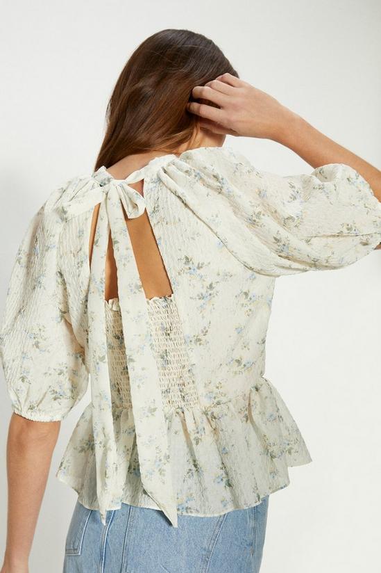 Oasis Textured Floral Puff Sleeve Top 2