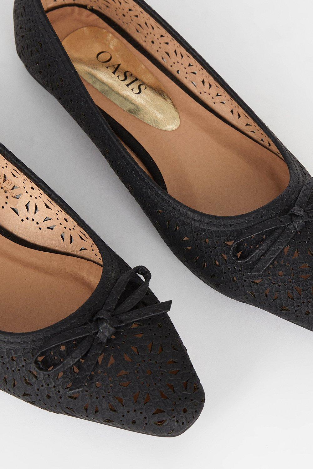 Flats Cut Out Detail Ballet Flats Oasis