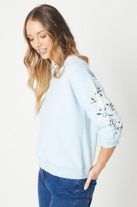Oasis Floral Embroidered Short Sleeve Sweatshirt 1