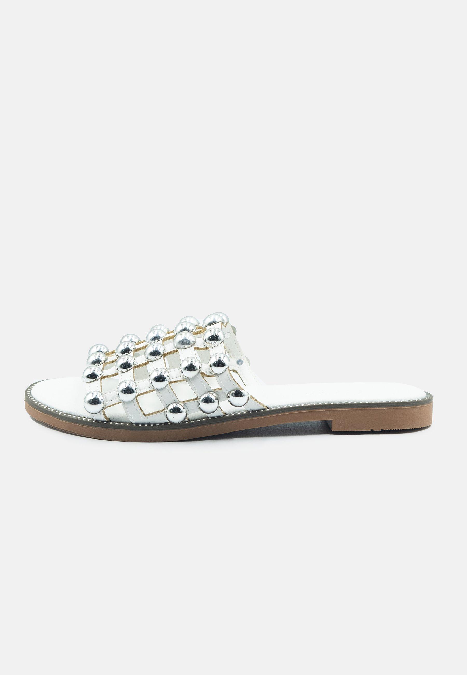 Large studded sliders hot sale