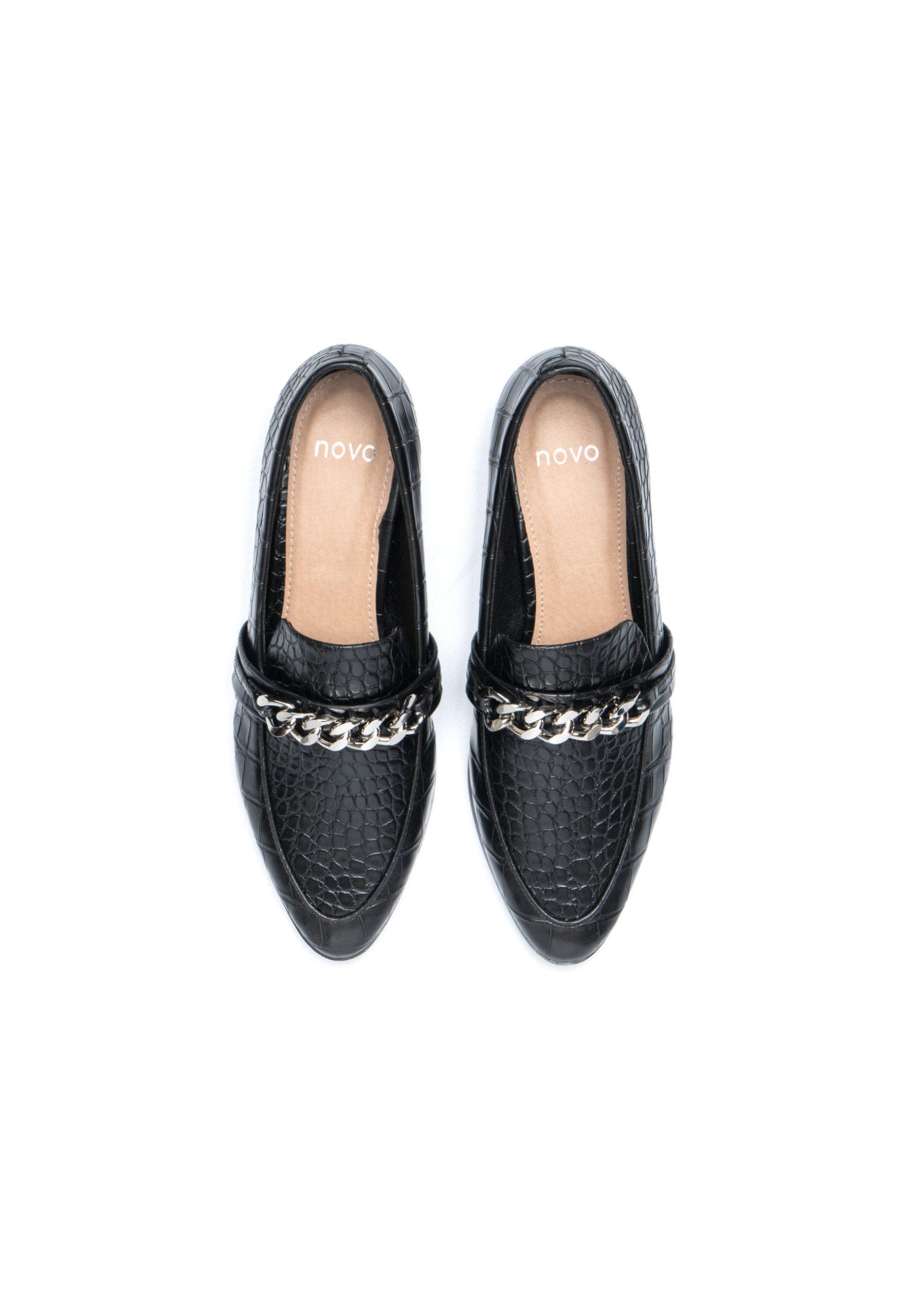 Novo on sale ballet flats