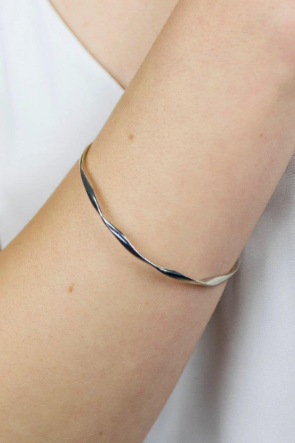 Adjustable Slim Twist Wave Slim Elegant Open Cuff Geometric Bangle Bracelet