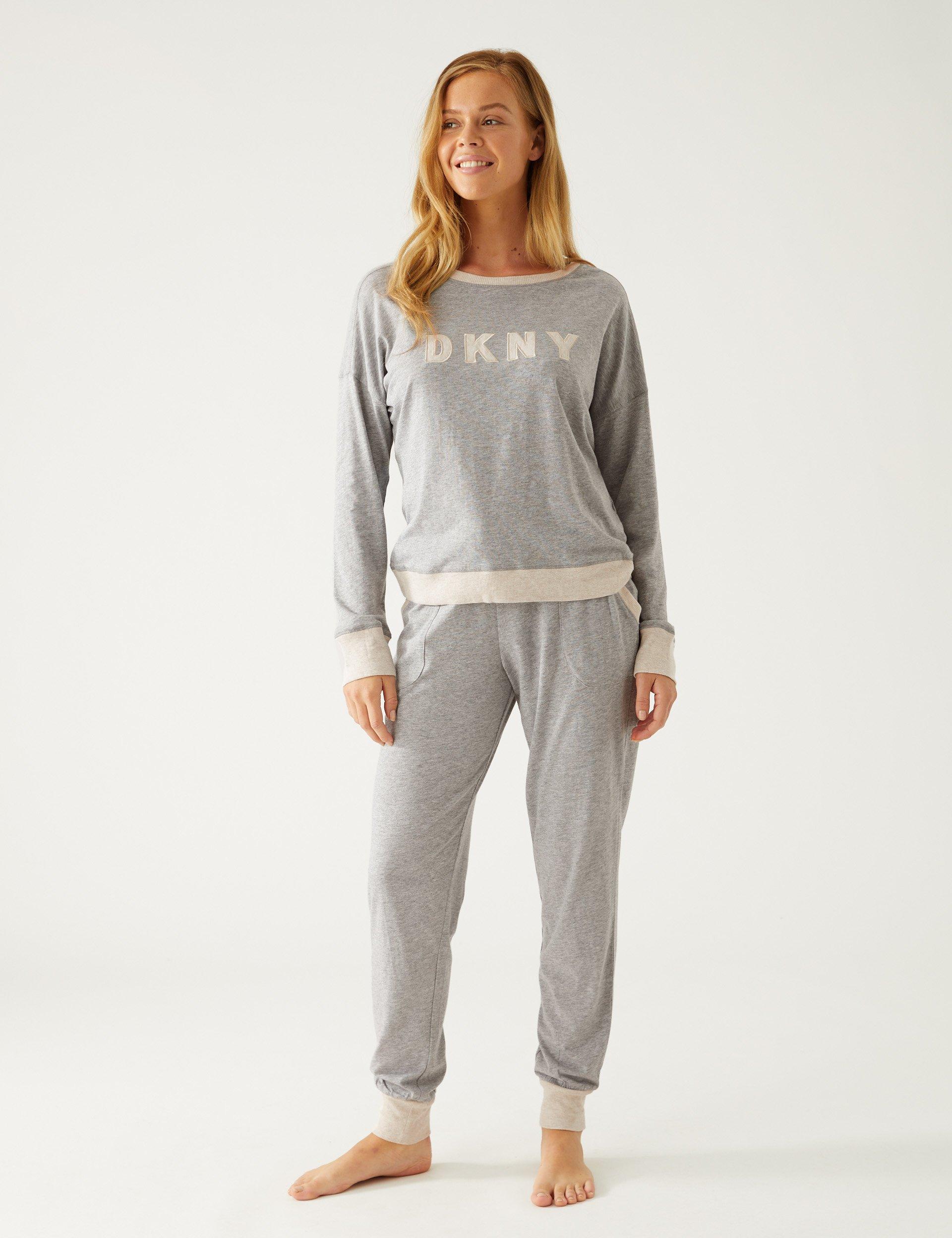 DKNY 36/L, Women's Fashion, New Undergarments & Loungewear on Carousell