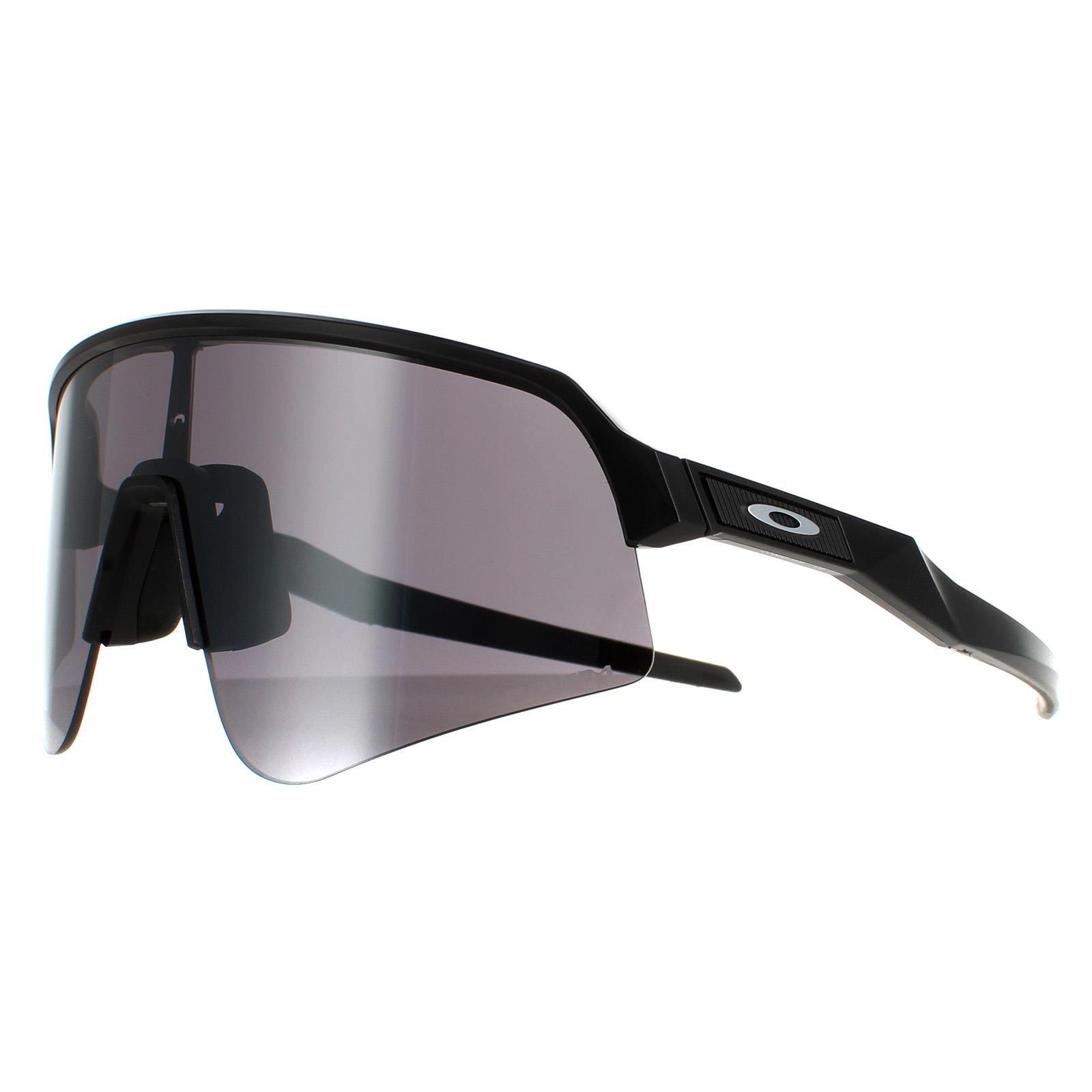 Sunglasses | Rectangle Matte Black Prizm Black Sutro Lite Sweep 
